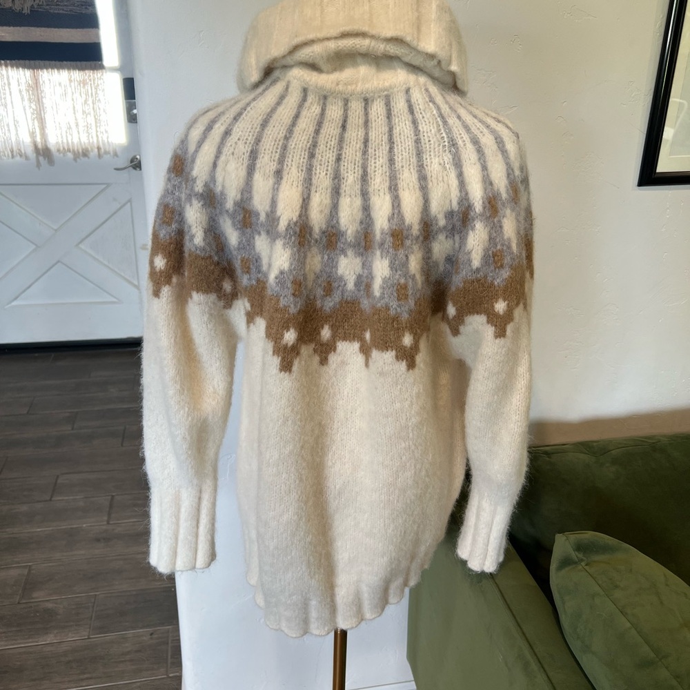 Banana Republic Turtleneck Sweater - Cream, Brown, Gray - Picture 3 of 4